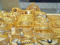 India Raises Import Taxes on Gold Jewelry to 15% from 10% 9